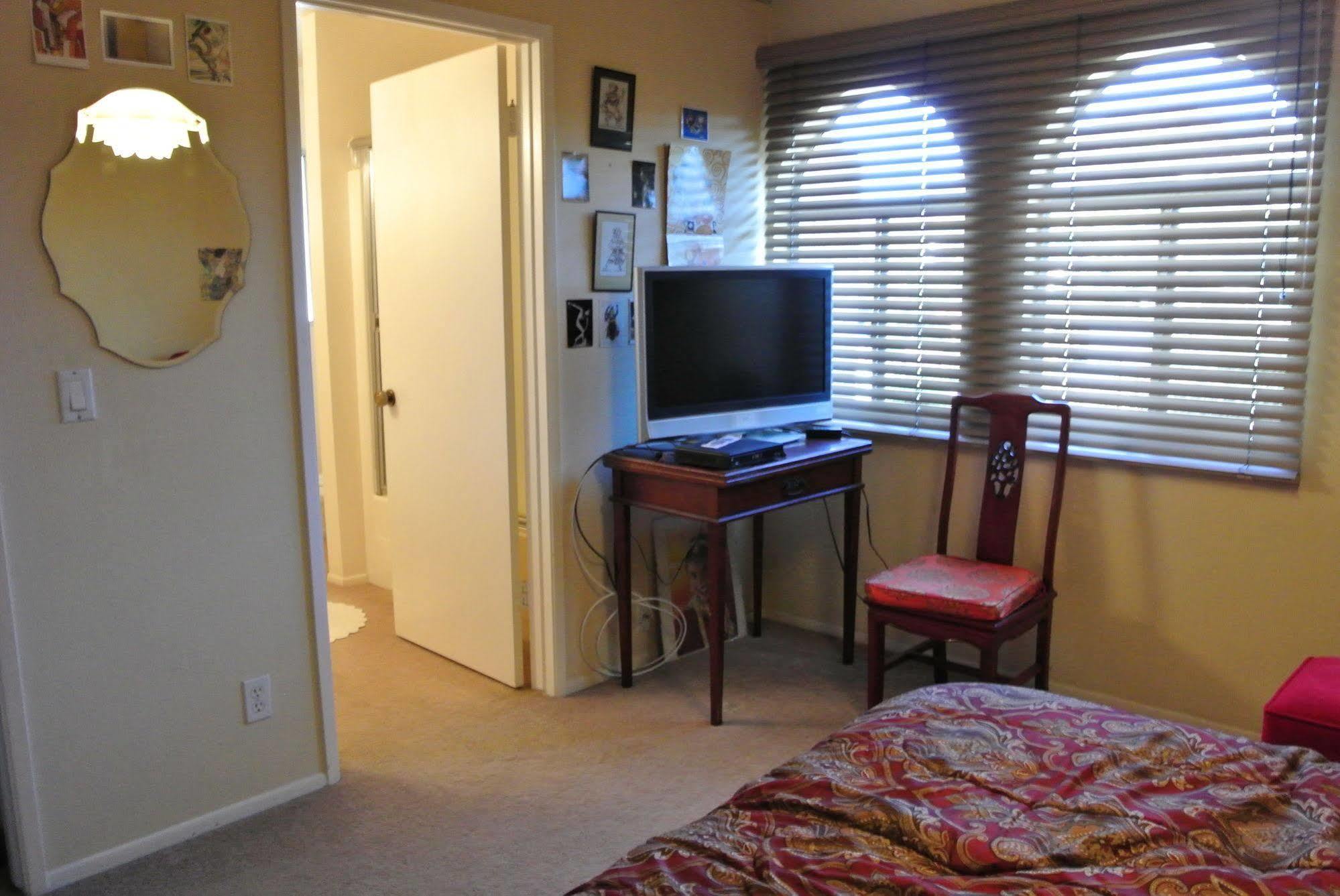 Bed And Breakfast In Hollywood Hills Los Ángeles Exterior foto